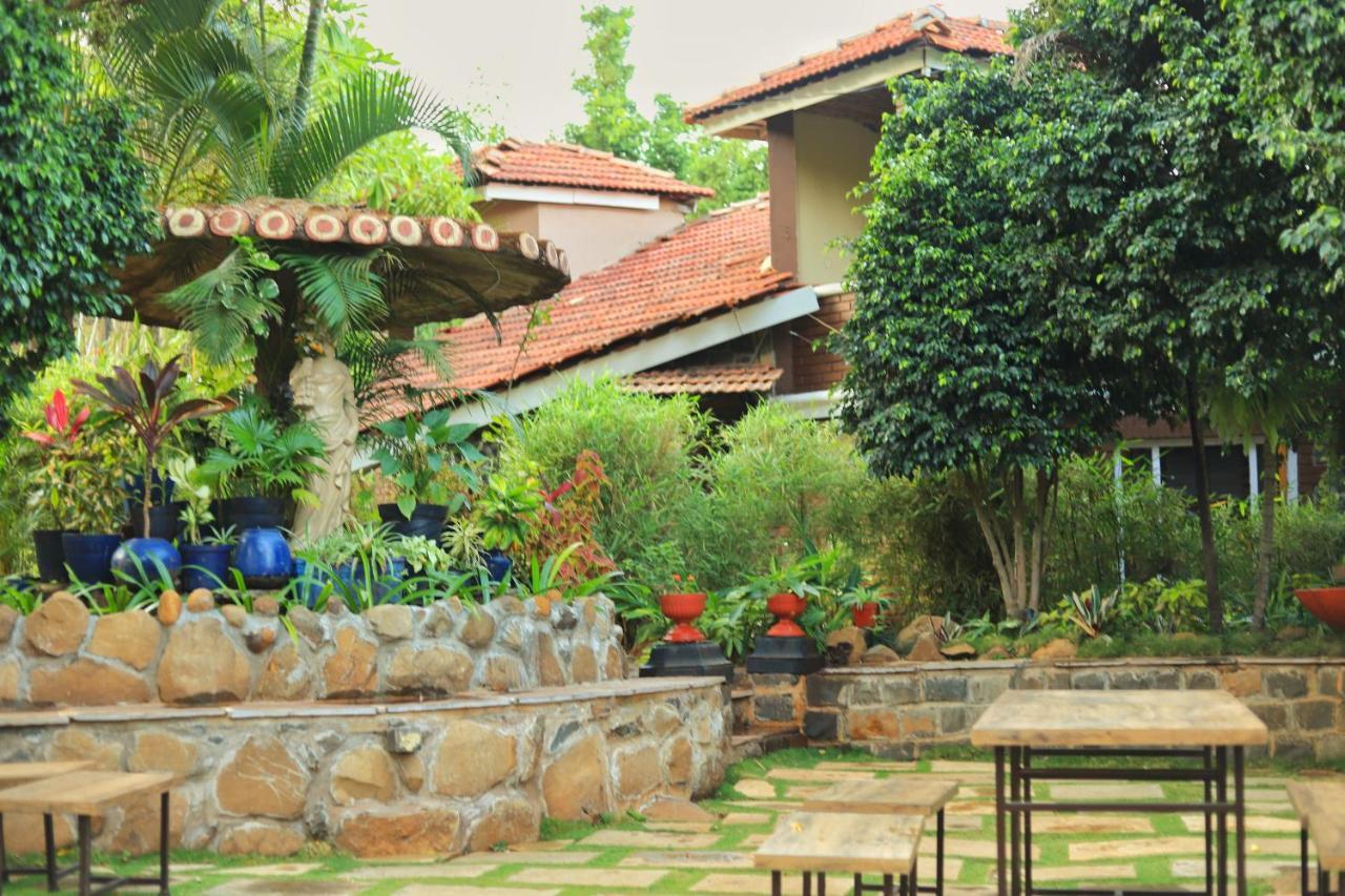 Achalaa Resort Kolhapur Zewnętrze zdjęcie