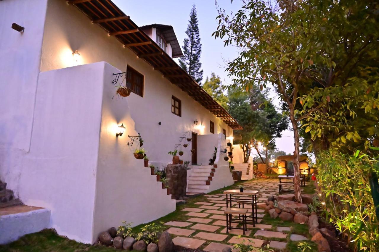 Achalaa Resort Kolhapur Zewnętrze zdjęcie